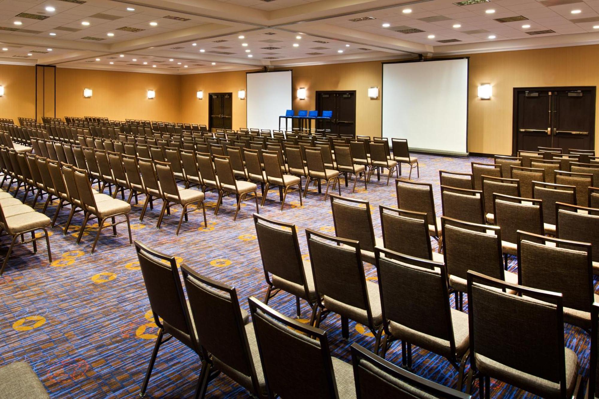 Courtyard By Marriott Boston Billerica Bedford Hotel Exterior photo